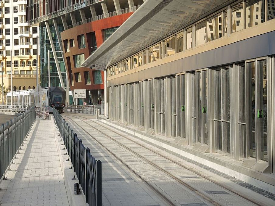 Dubai tram platform
