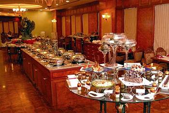 Aangan at Dhow Palace Hotel
