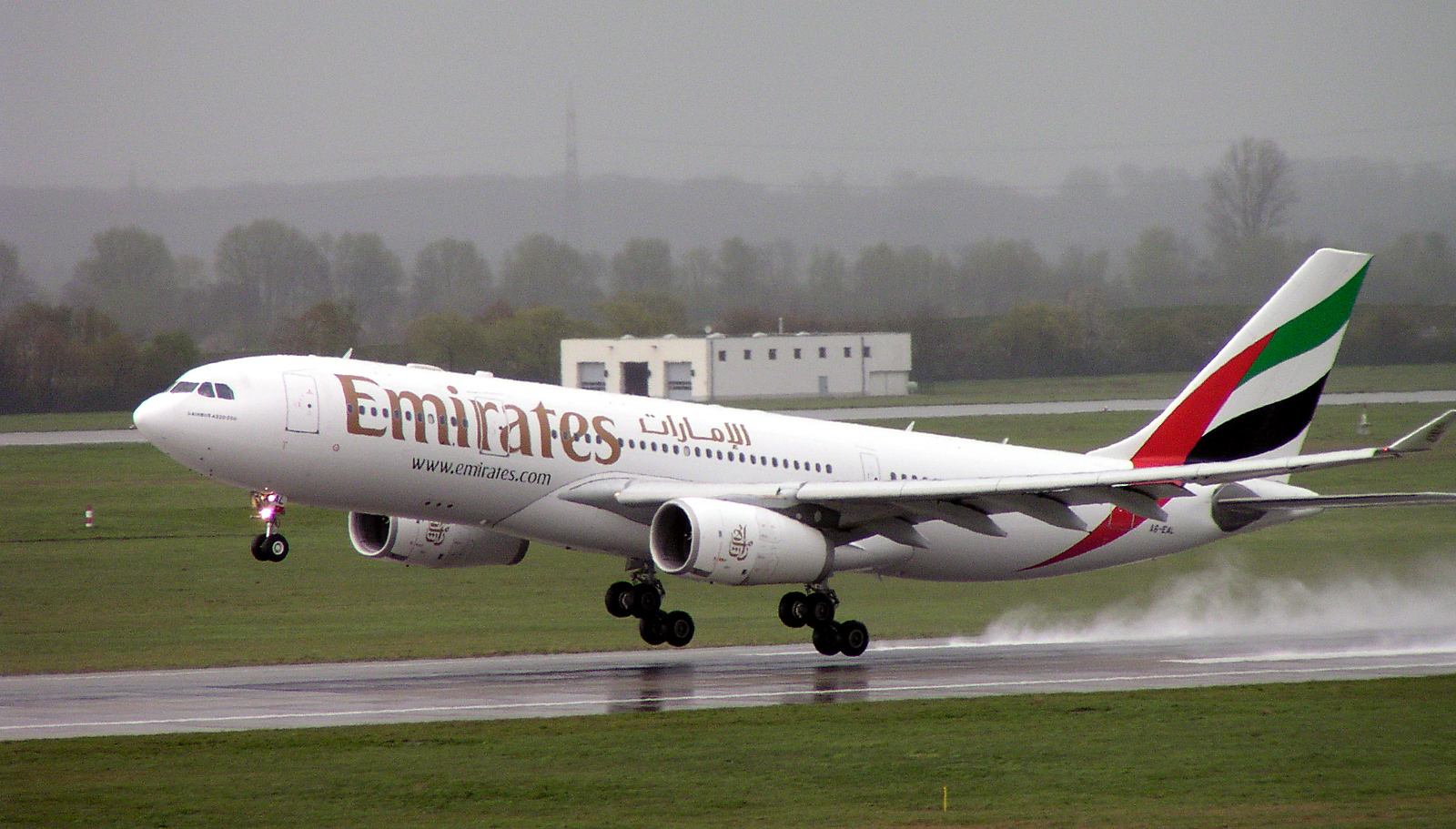 Flying To Dubai With Emirates Dubai Blog Flying To Dubai With Emirates Dubai Blog