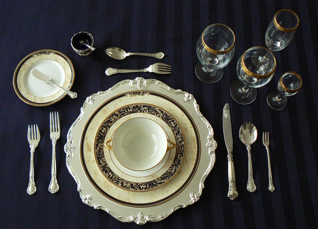 Table setting 