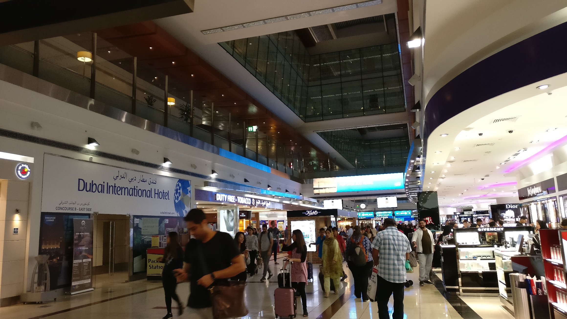 Dubai airport travellers