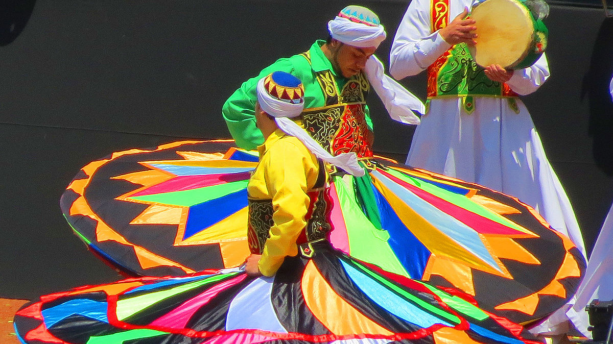 Tanoura Dance