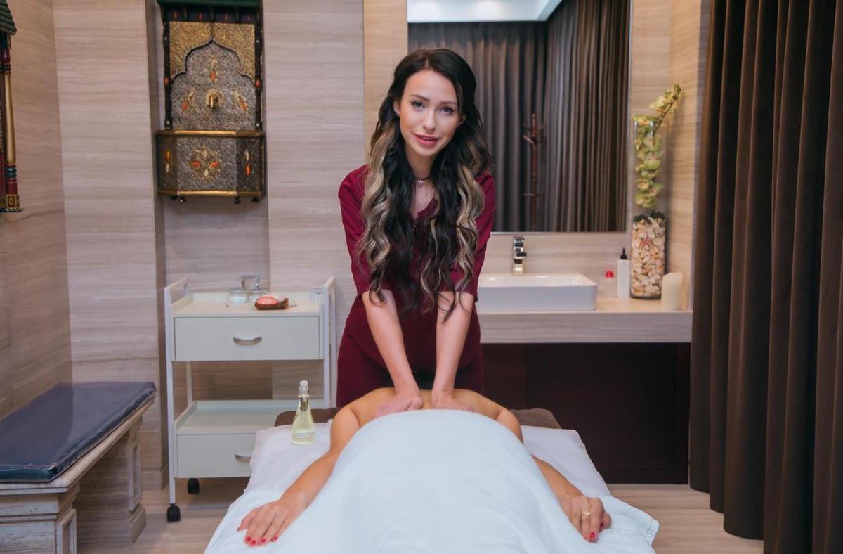 full-body-massage-and-its-salutary-influence-on-your-body-dubai-blog